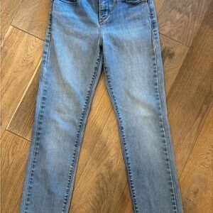 Levi's Perfectly Slimming 512 Straight Leg Jeans With Two Horse Iconic Label